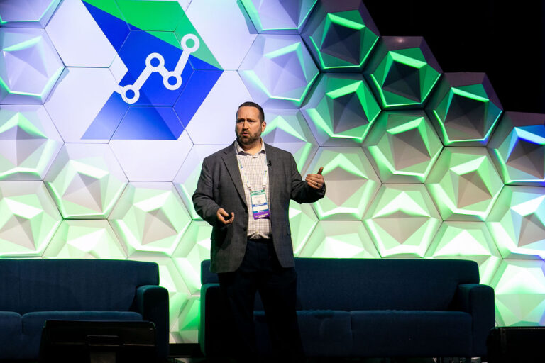 472_PhotographyG_4A9A6071-768x512